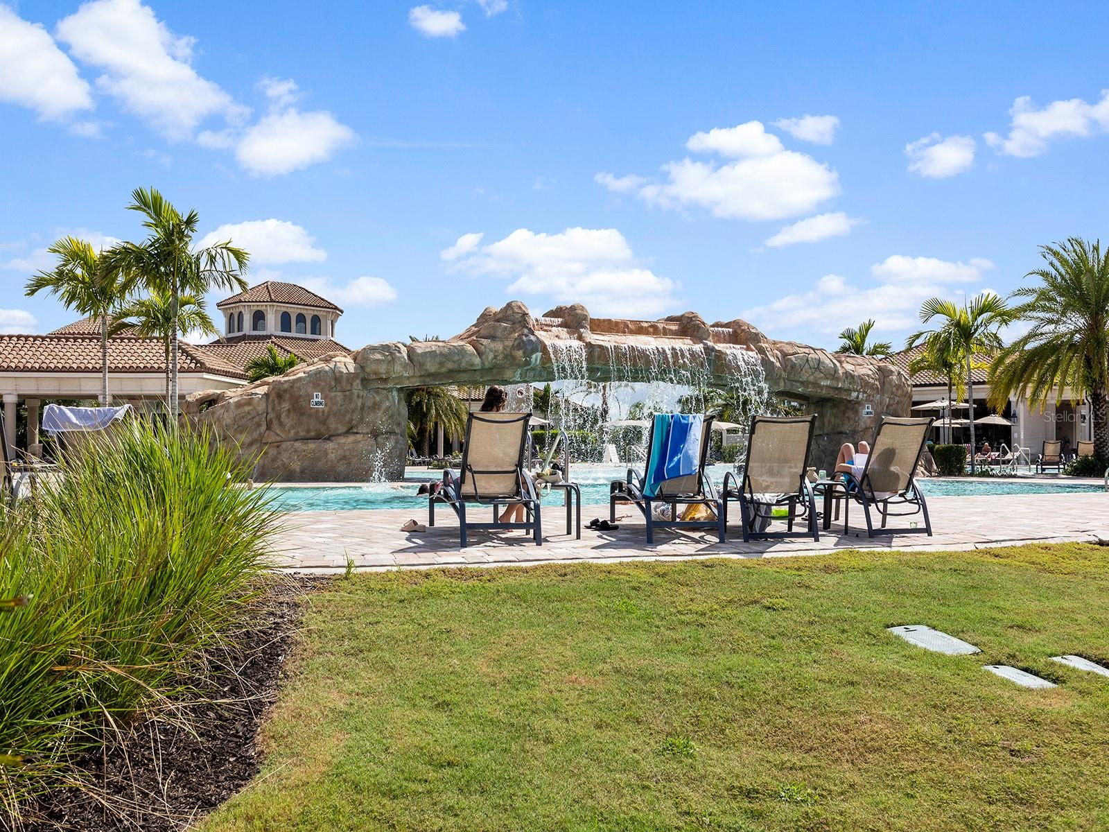 18114 GAWTHROP DR #402, LAKEWOOD RANCH, FL, 34211