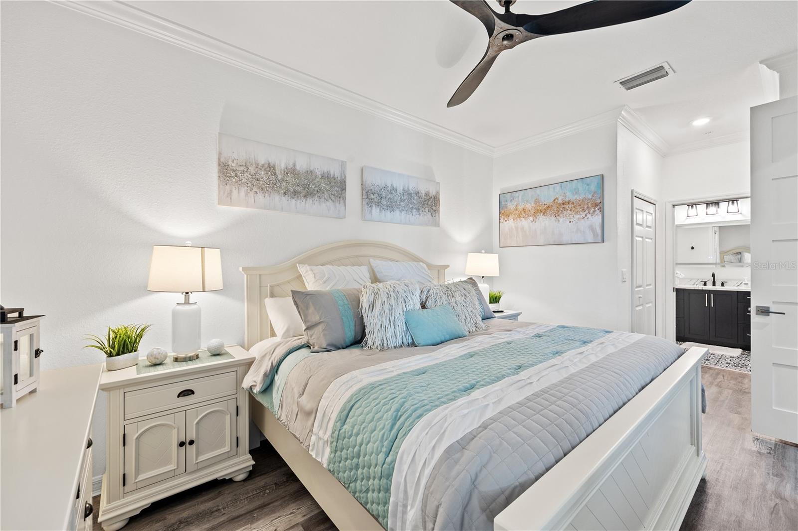 18114 GAWTHROP DR #402, LAKEWOOD RANCH, FL, 34211