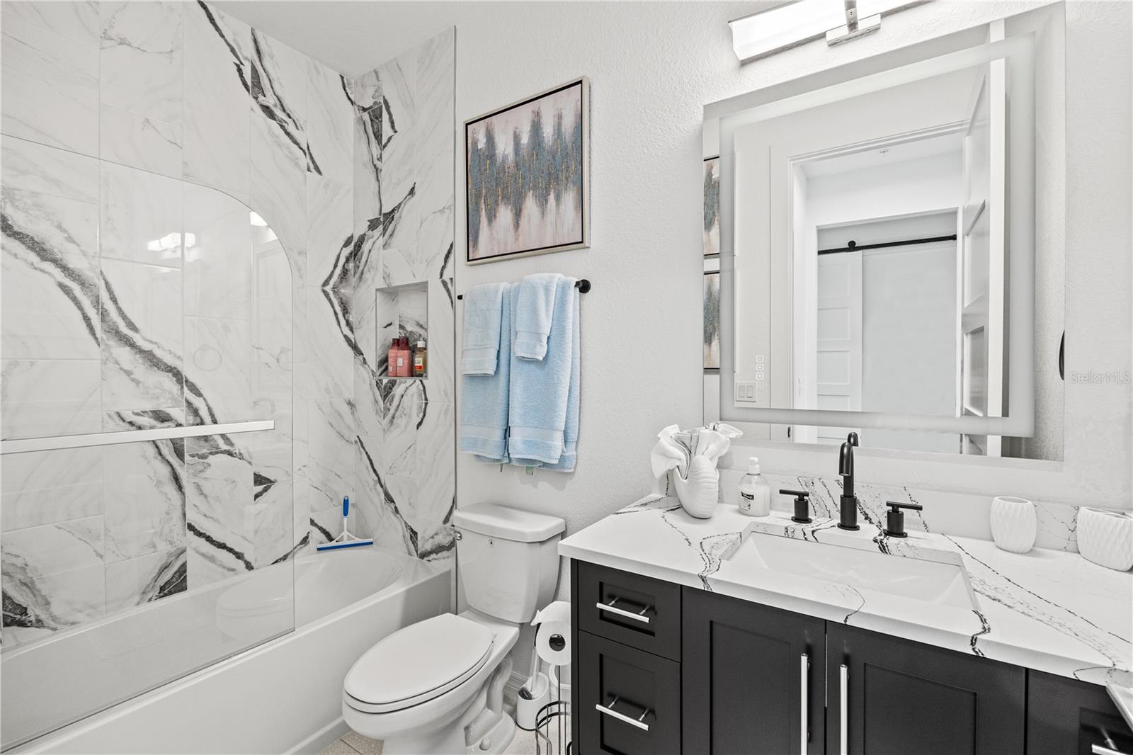 18114 GAWTHROP DR #402, LAKEWOOD RANCH, FL, 34211