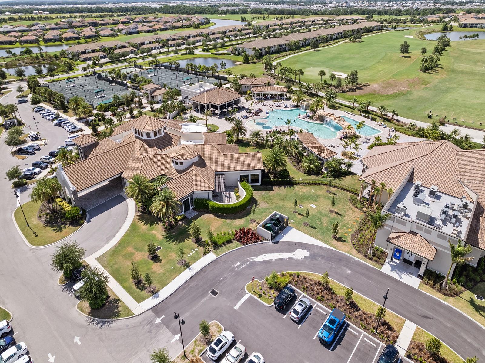 18114 GAWTHROP DR #402, LAKEWOOD RANCH, FL, 34211