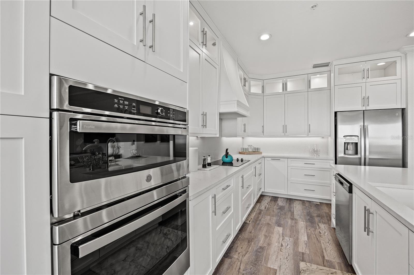 18114 GAWTHROP DR #402, LAKEWOOD RANCH, FL, 34211