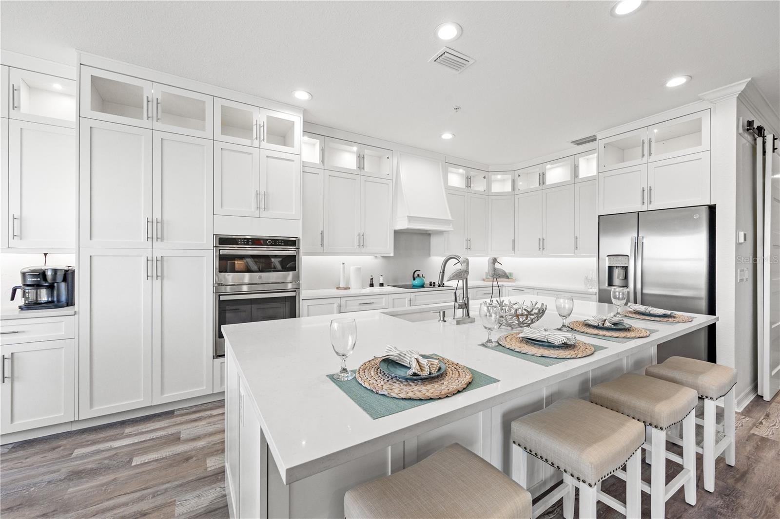 18114 GAWTHROP DR #402, LAKEWOOD RANCH, FL, 34211