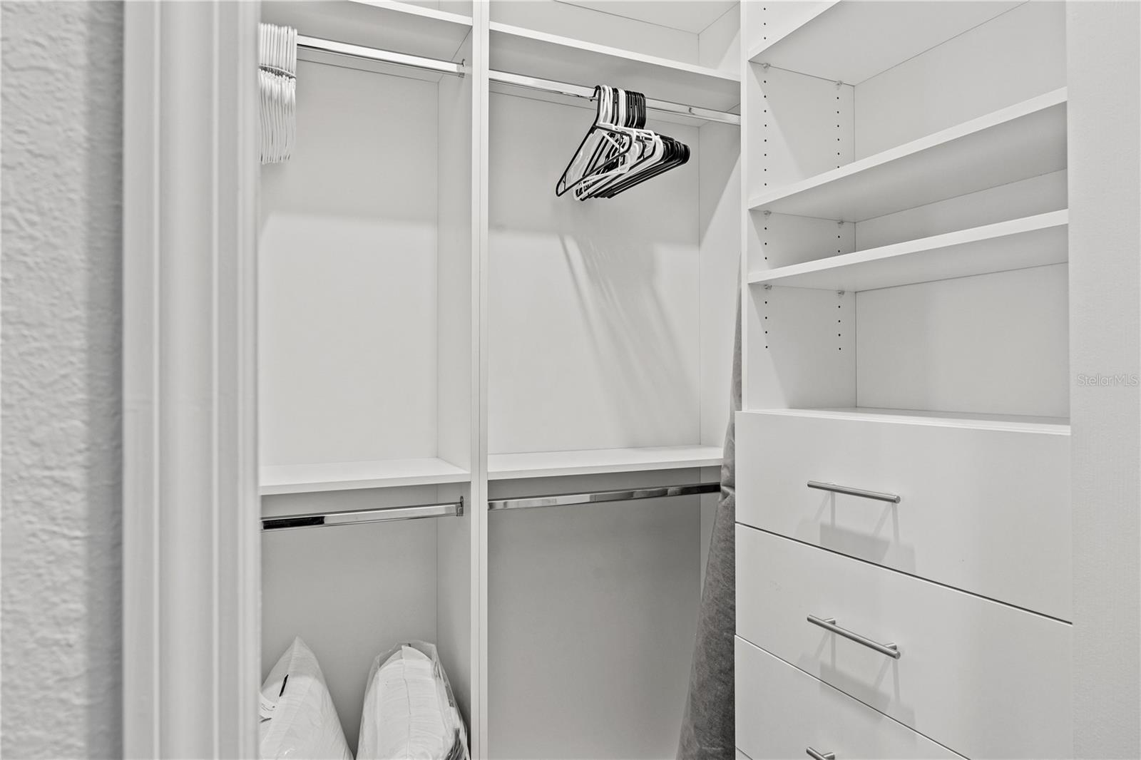 18114 GAWTHROP DR #402, LAKEWOOD RANCH, FL, 34211