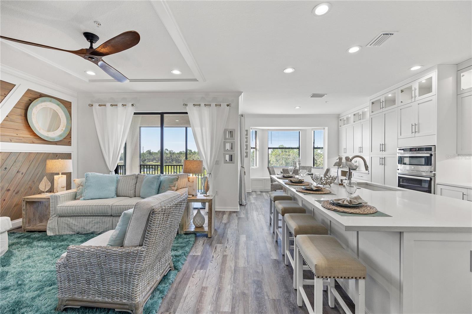 18114 GAWTHROP DR #402, LAKEWOOD RANCH, FL, 34211