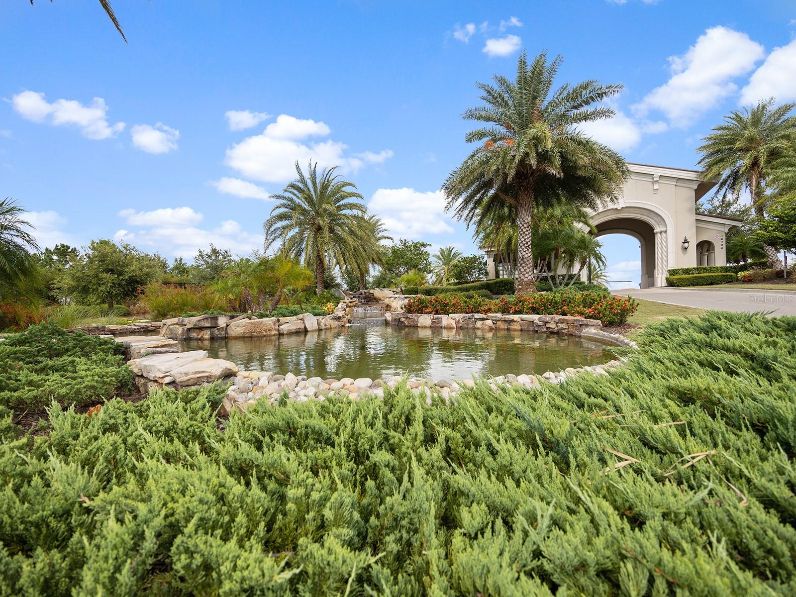 18114 GAWTHROP DR #402, LAKEWOOD RANCH, FL, 34211