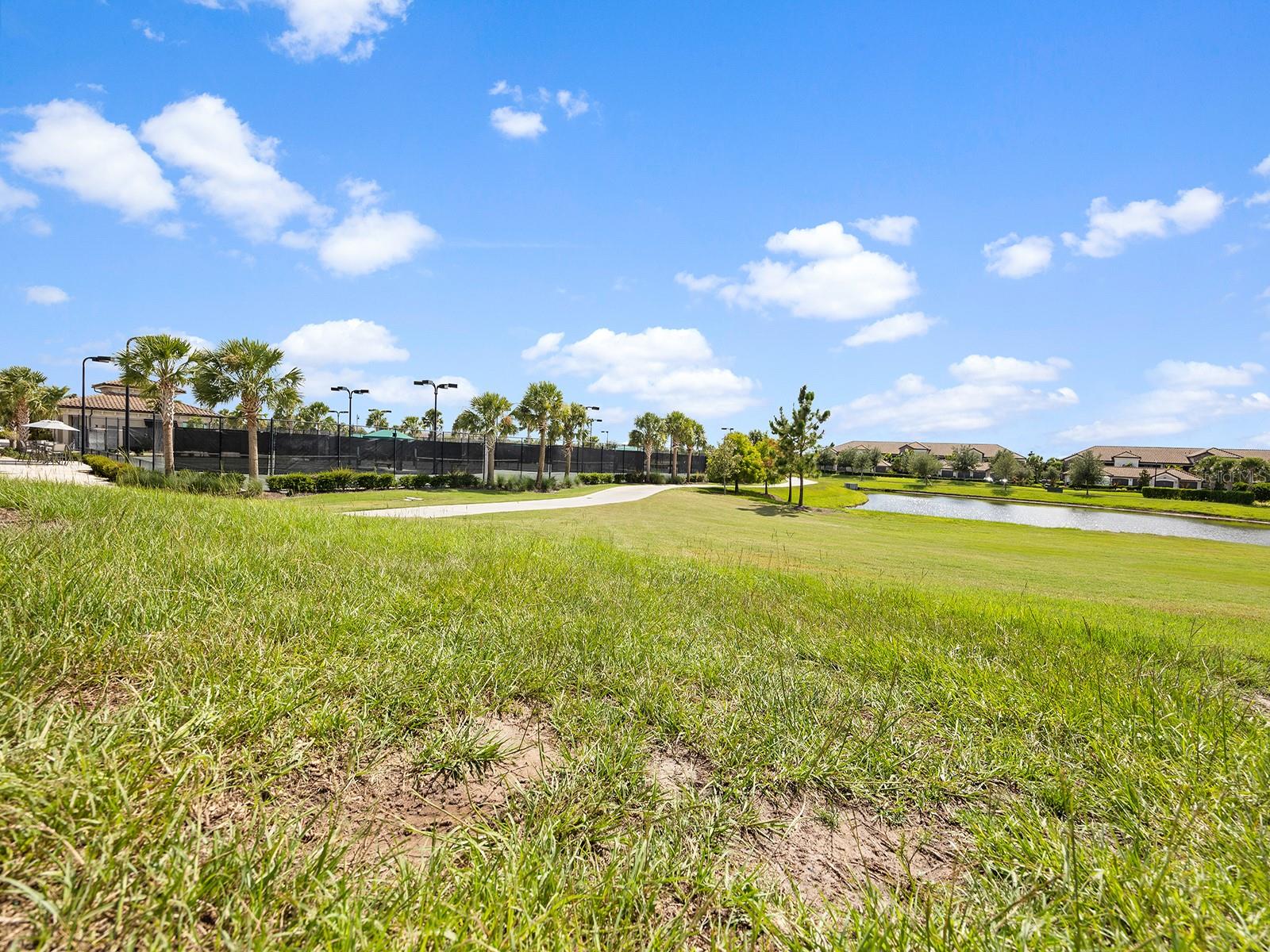 18114 GAWTHROP DR #402, LAKEWOOD RANCH, FL, 34211