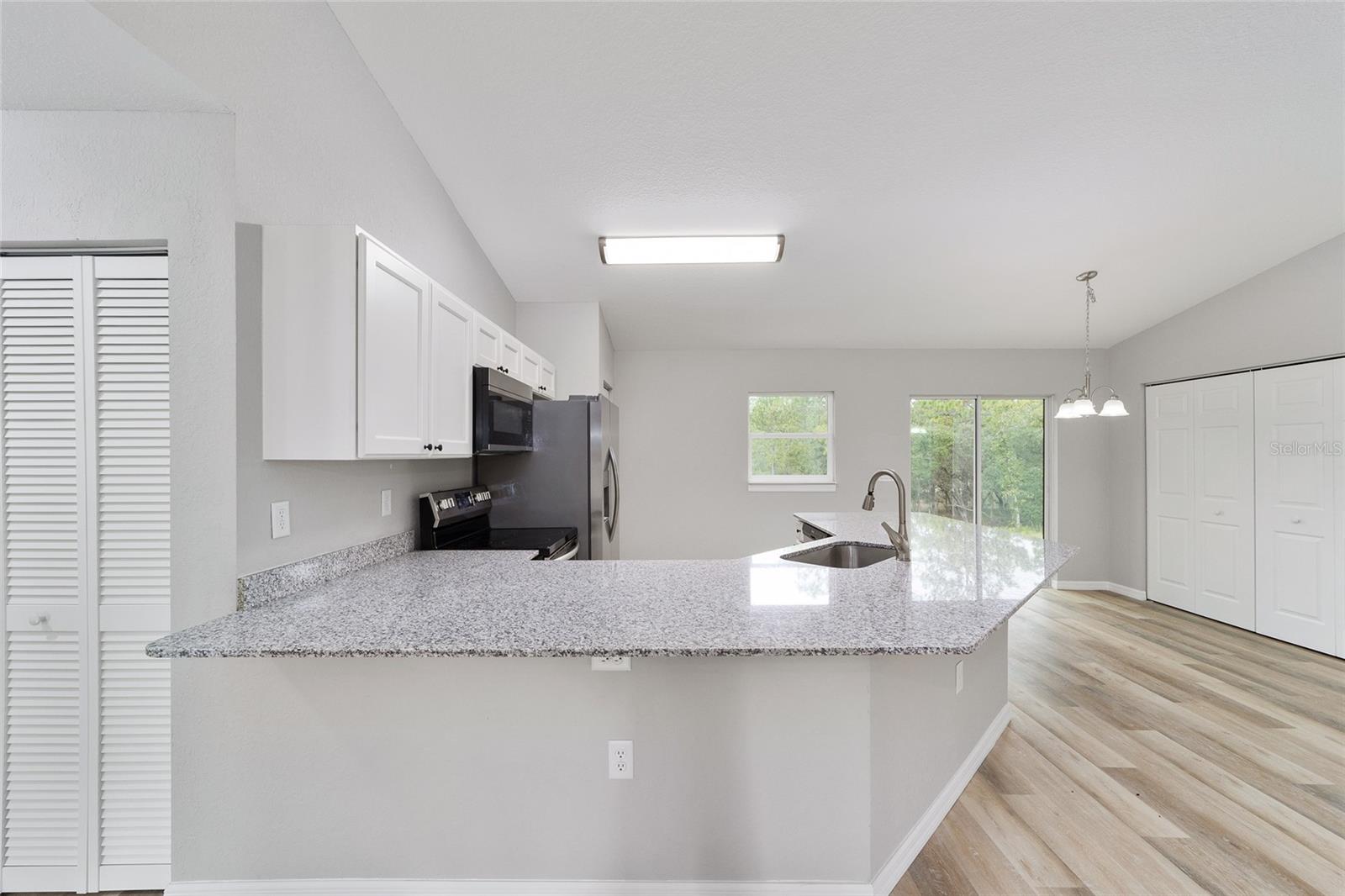 24144 NW WATER OAK AVE, DUNNELLON, FL, 34431