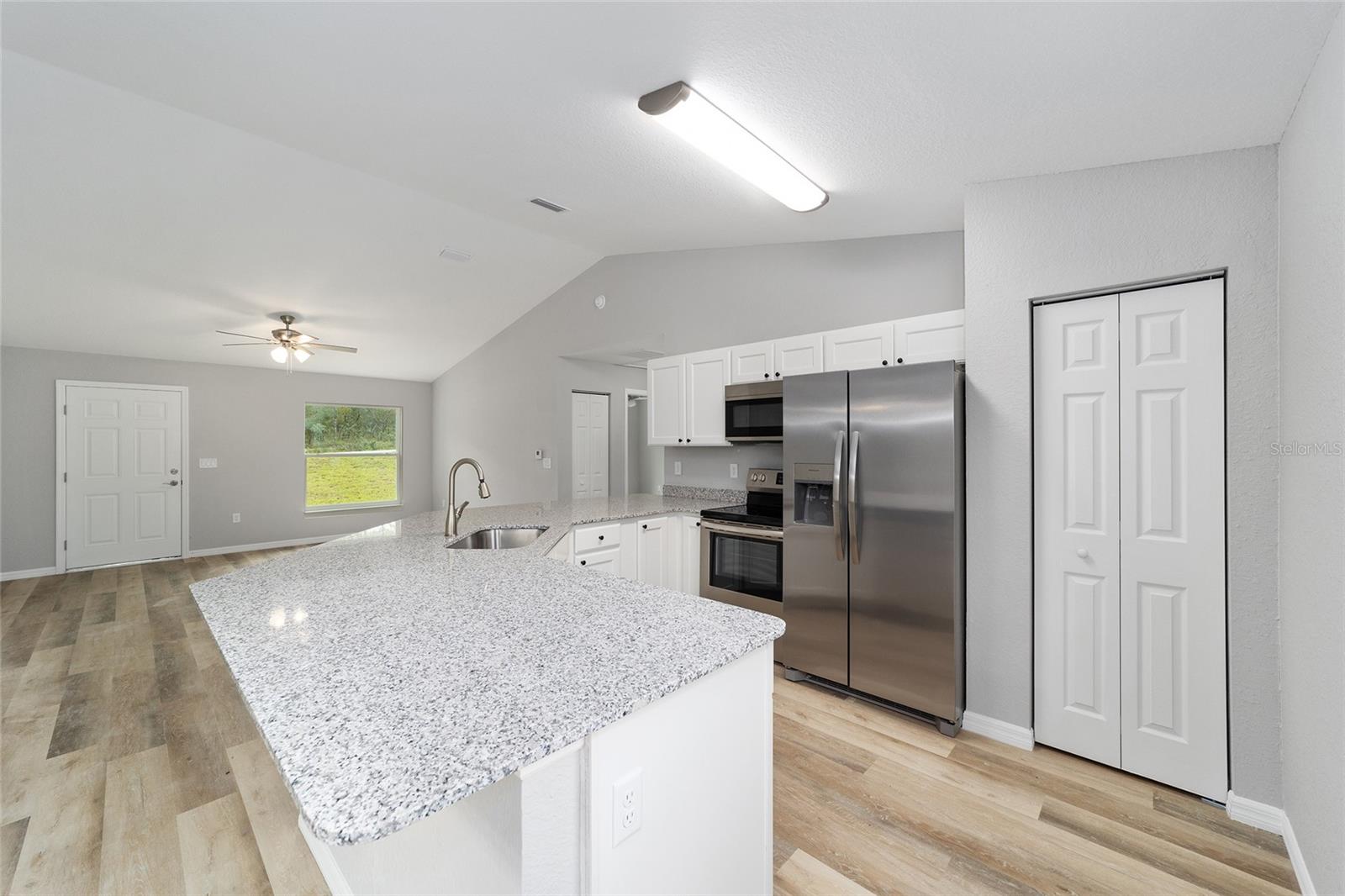 24144 NW WATER OAK AVE, DUNNELLON, FL, 34431