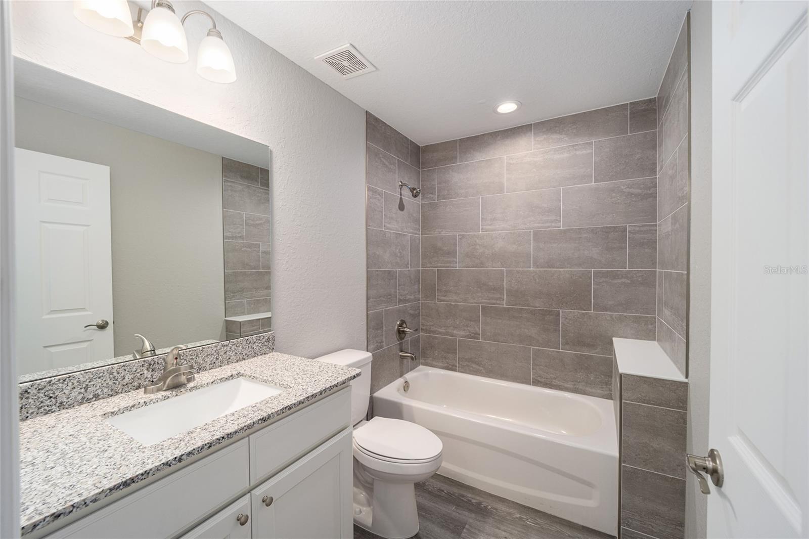 24144 NW WATER OAK AVE, DUNNELLON, FL, 34431