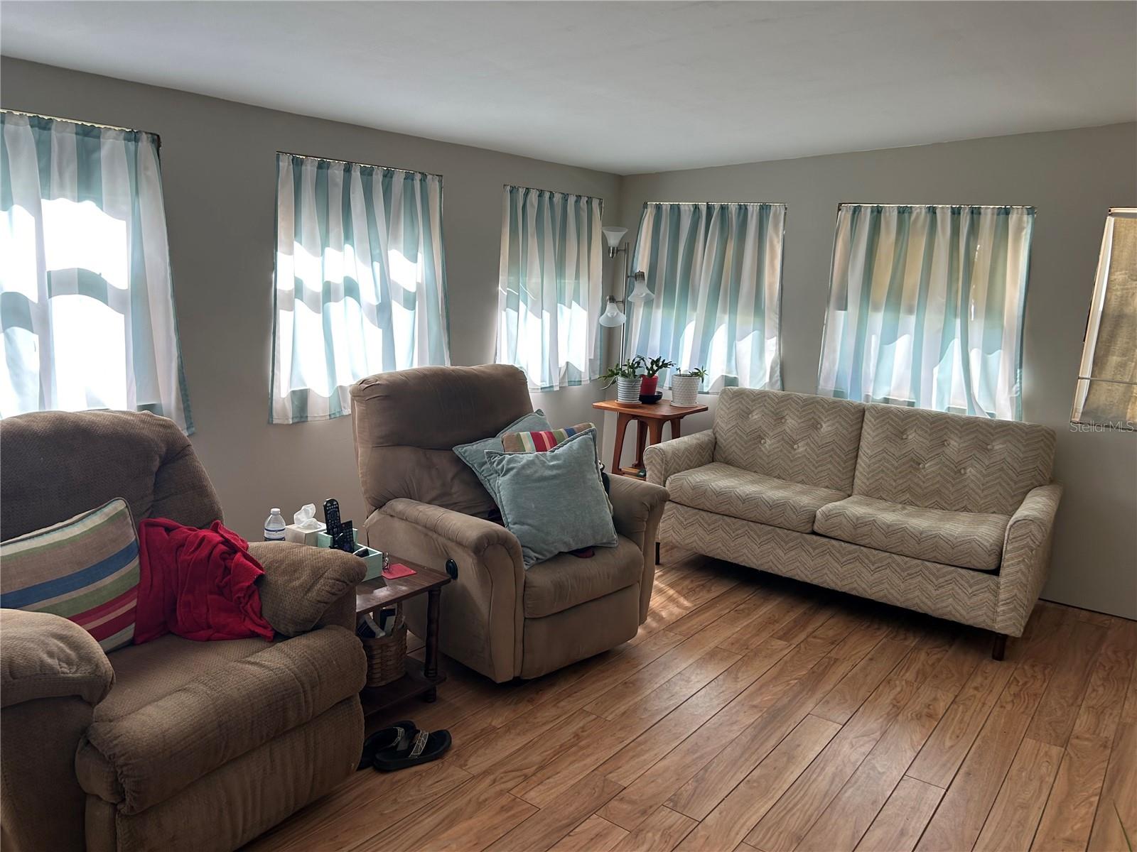7412 SKY DR, WESLEY CHAPEL, FL, 33545