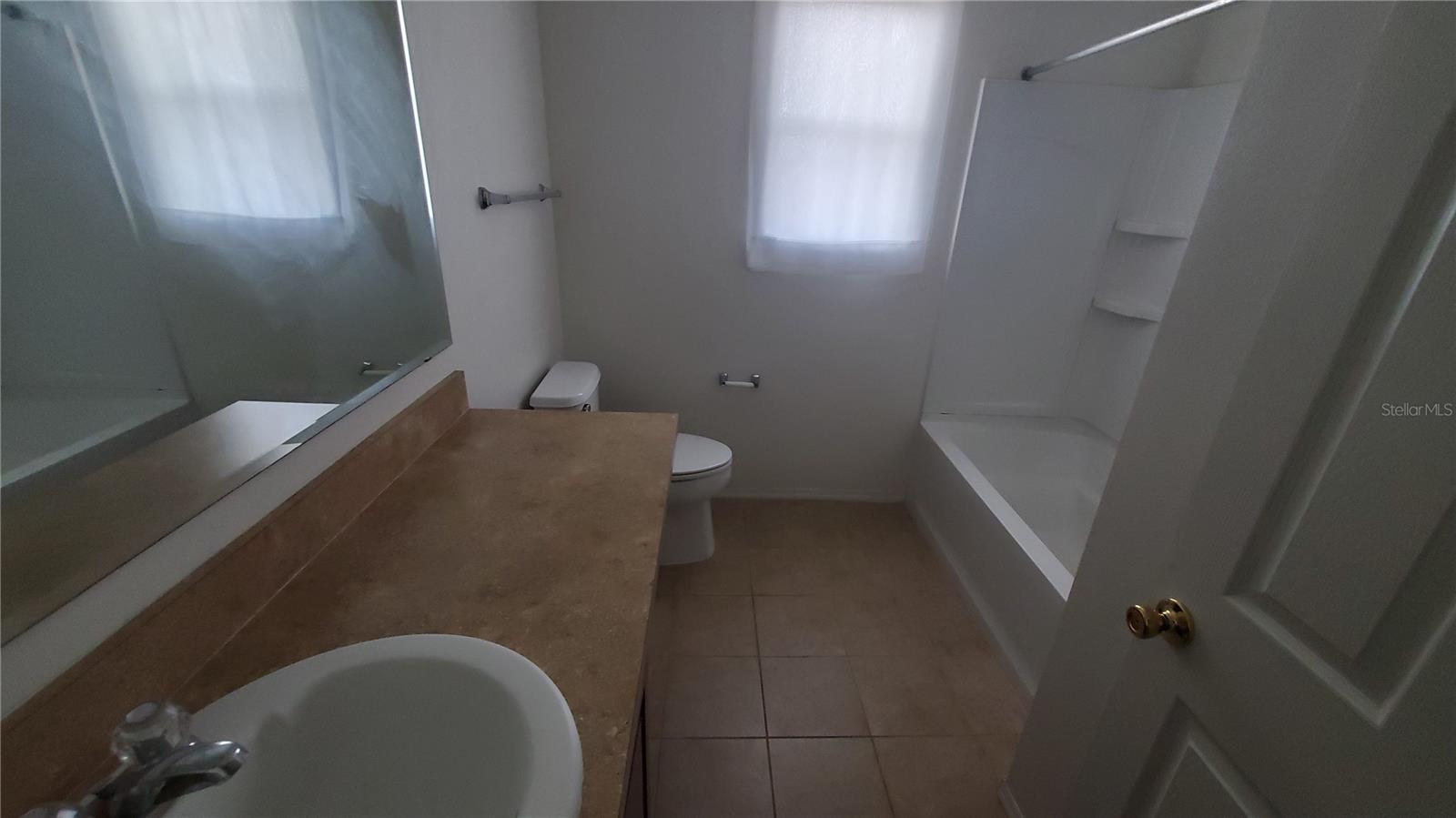 1600 STRATHMORE CIR, MOUNT DORA, FL, 32757