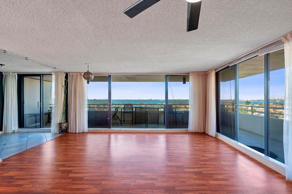 5940 PELICAN BAY PLZ S #1102, GULFPORT, FL, 33707