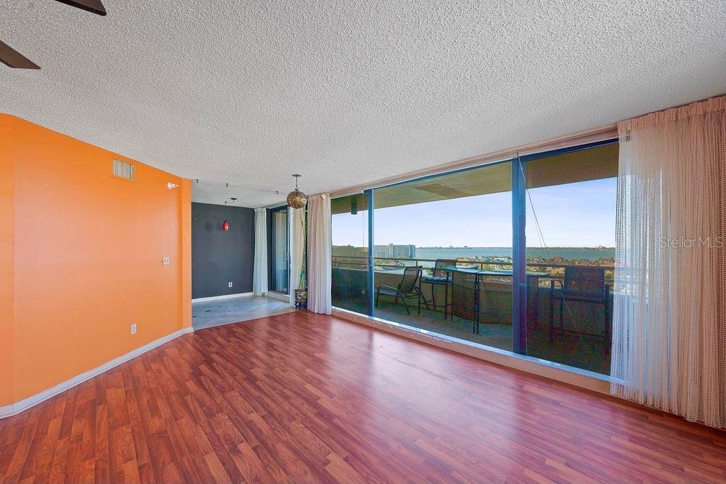 5940 PELICAN BAY PLZ S #1102, GULFPORT, FL, 33707