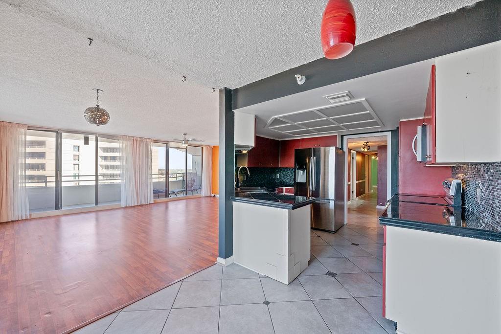 5940 PELICAN BAY PLZ S #1102, GULFPORT, FL, 33707