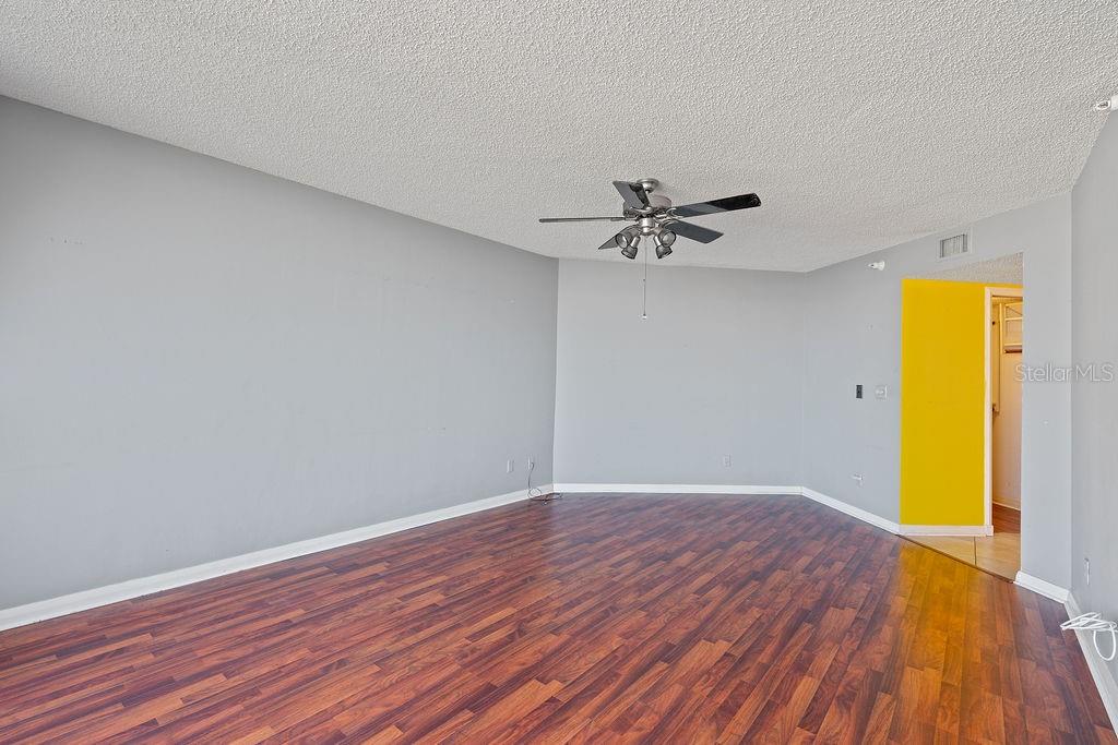 5940 PELICAN BAY PLZ S #1102, GULFPORT, FL, 33707