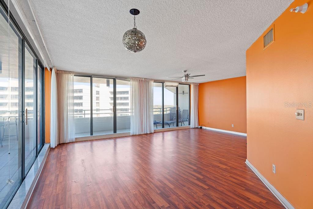 5940 PELICAN BAY PLZ S #1102, GULFPORT, FL, 33707