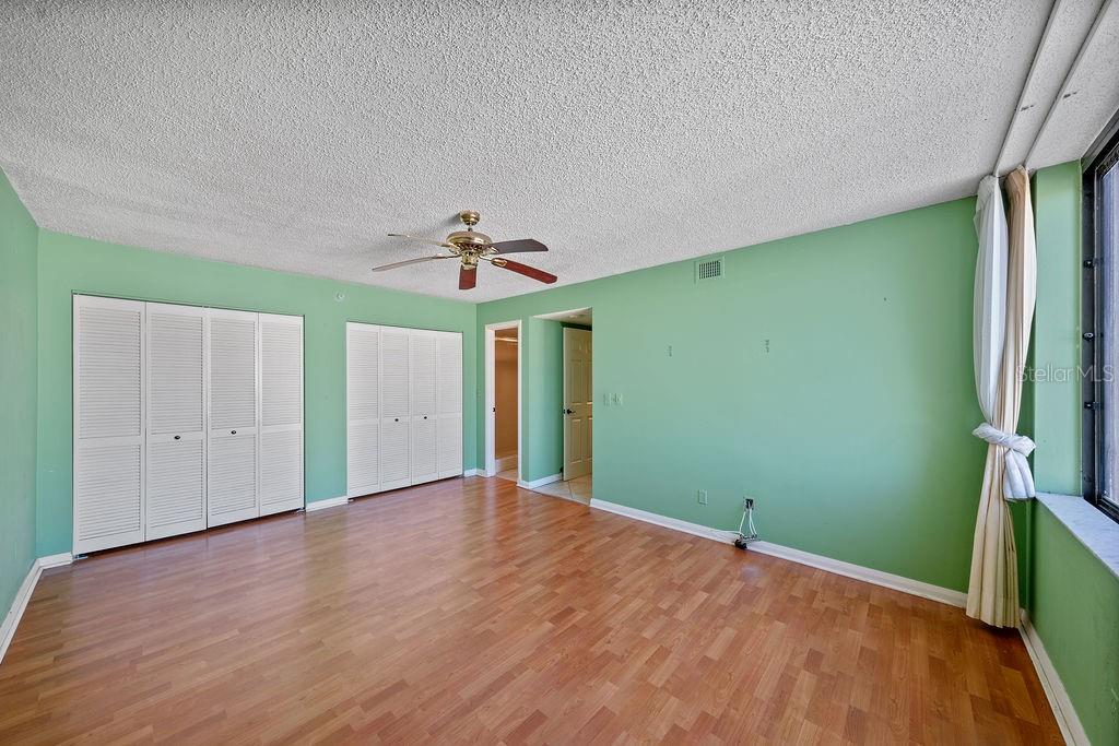 5940 PELICAN BAY PLZ S #1102, GULFPORT, FL, 33707