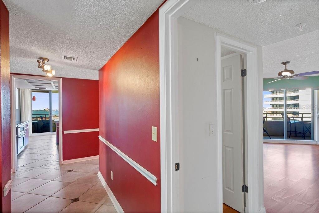 5940 PELICAN BAY PLZ S #1102, GULFPORT, FL, 33707