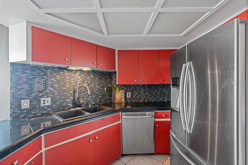 5940 PELICAN BAY PLZ S #1102, GULFPORT, FL, 33707