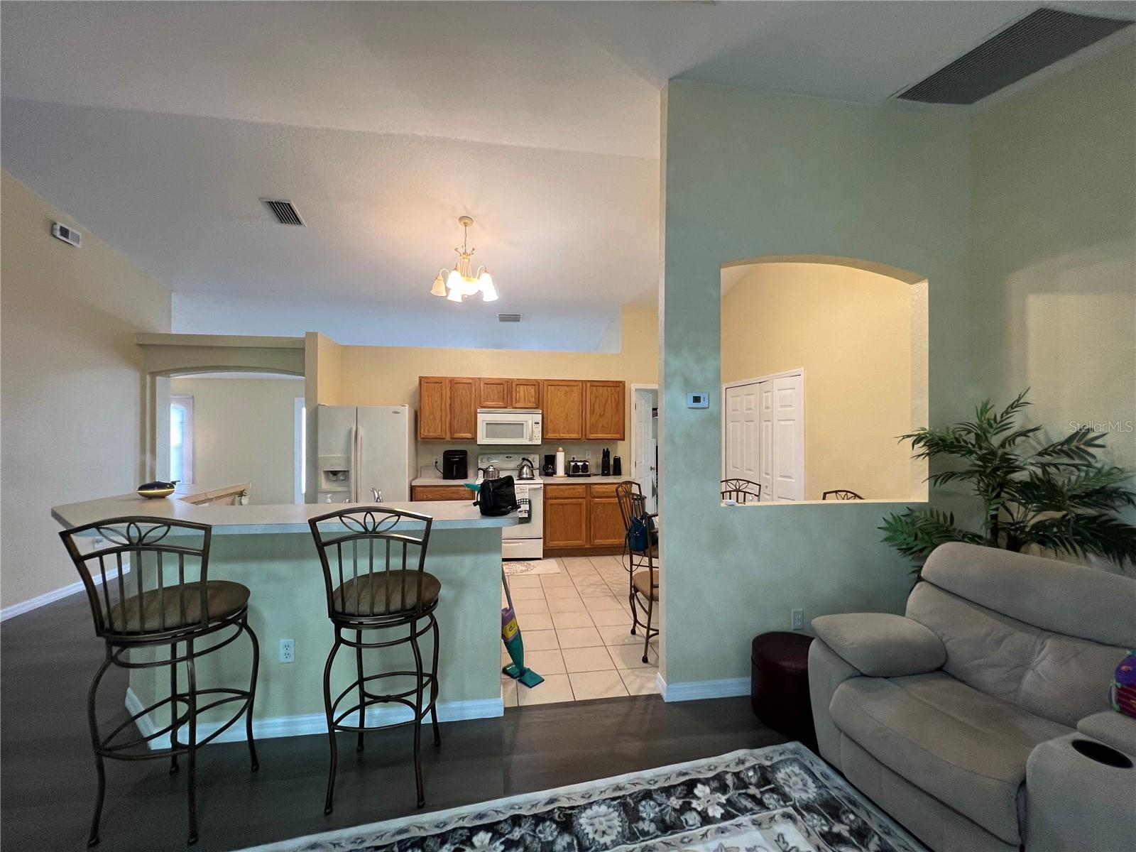 140 HARBOR BLVD, PORT CHARLOTTE, FL, 33954