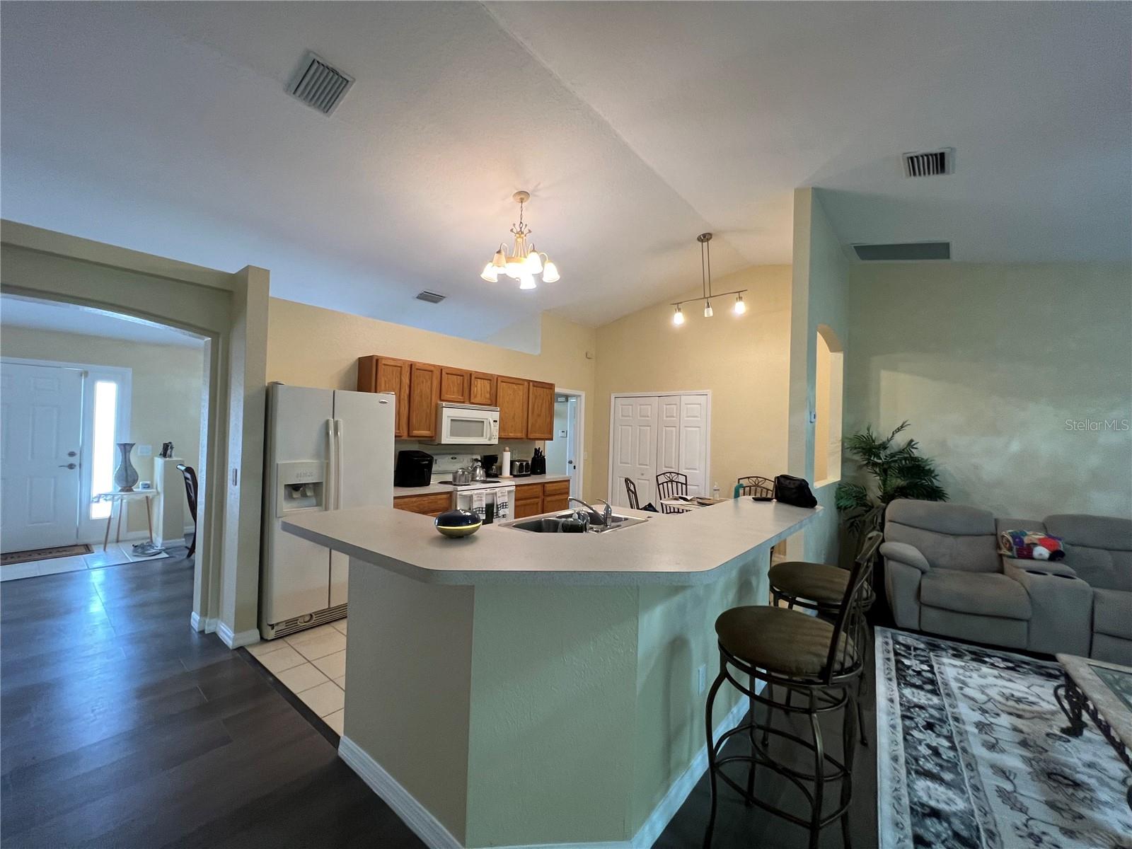 140 HARBOR BLVD, PORT CHARLOTTE, FL, 33954
