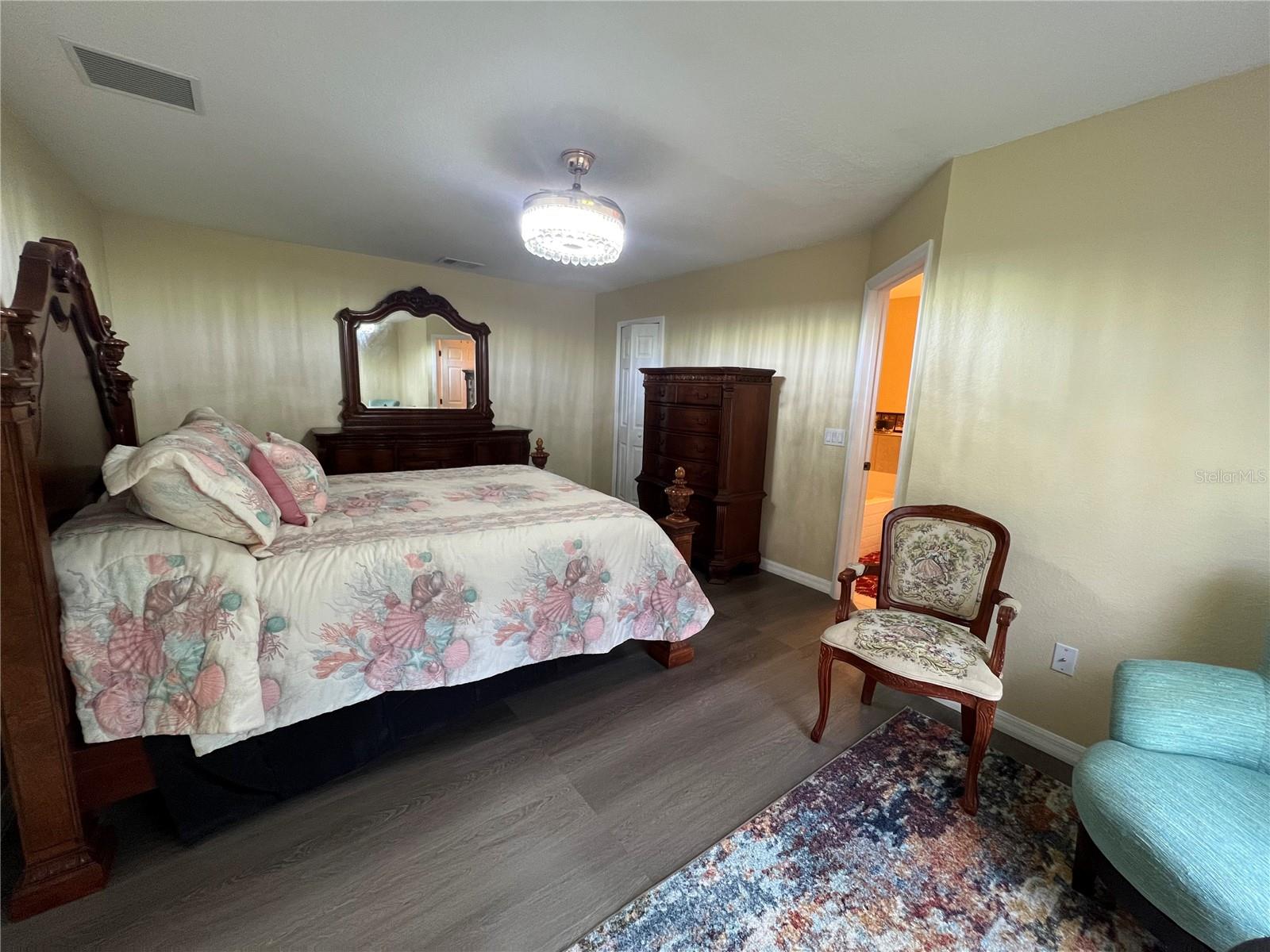 140 HARBOR BLVD, PORT CHARLOTTE, FL, 33954