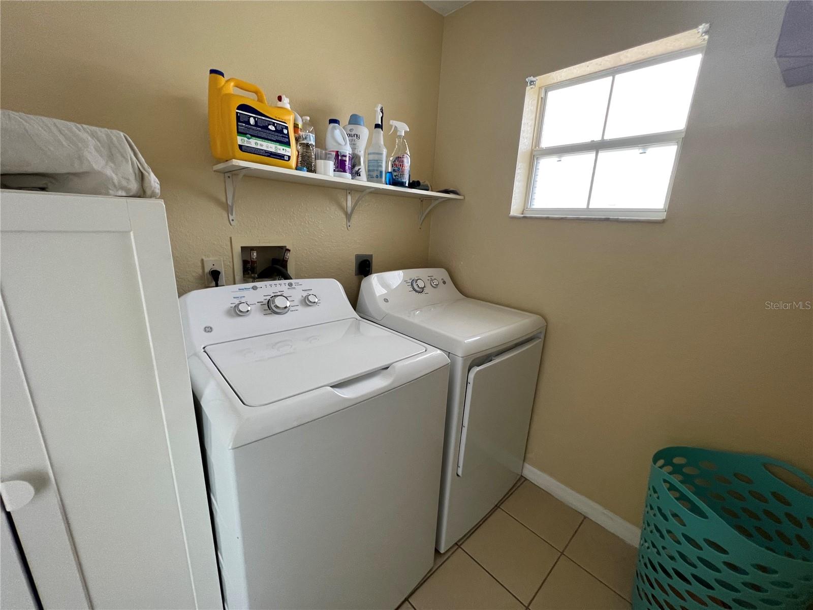140 HARBOR BLVD, PORT CHARLOTTE, FL, 33954