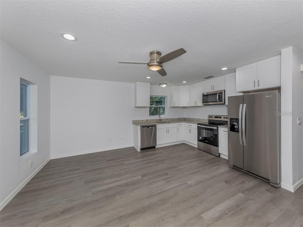 114 PEARL AVE S, NOKOMIS, FL, 34275