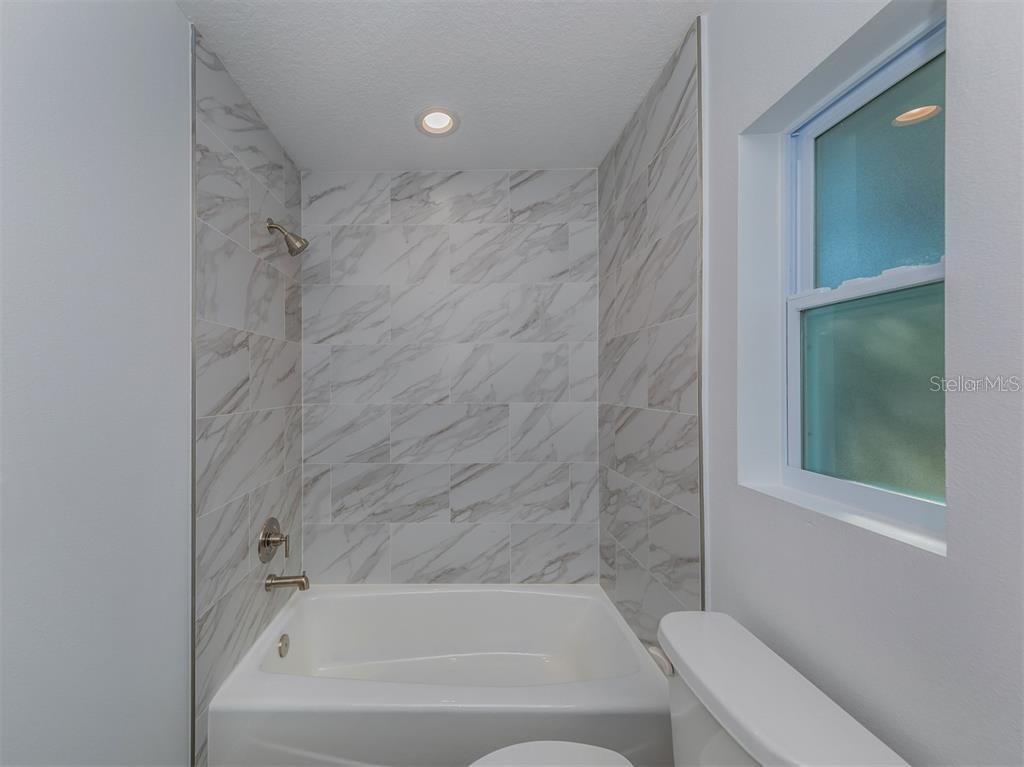 114 PEARL AVE S, NOKOMIS, FL, 34275