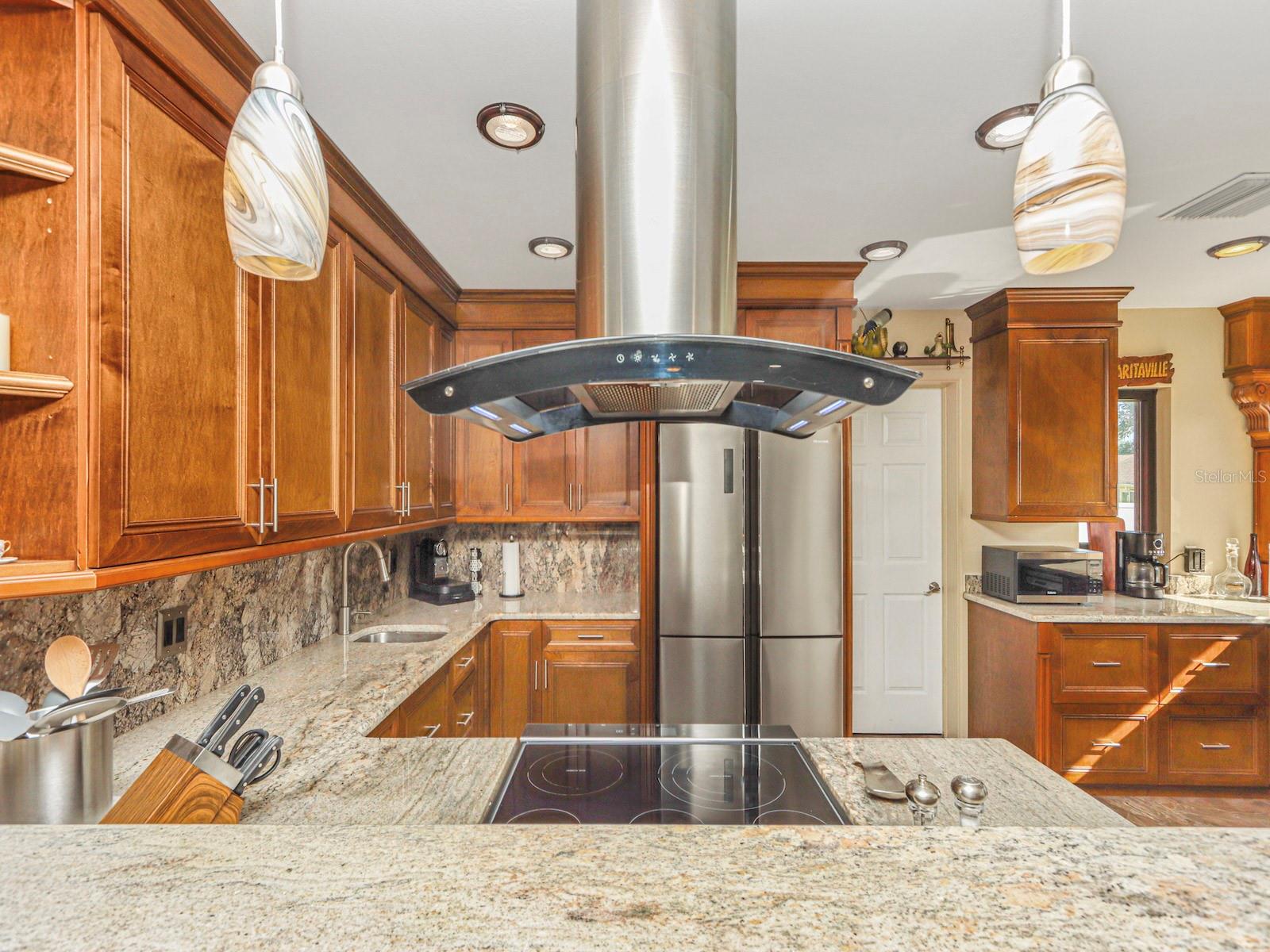 955 MANSFIELD RD, TAVARES, FL, 32778