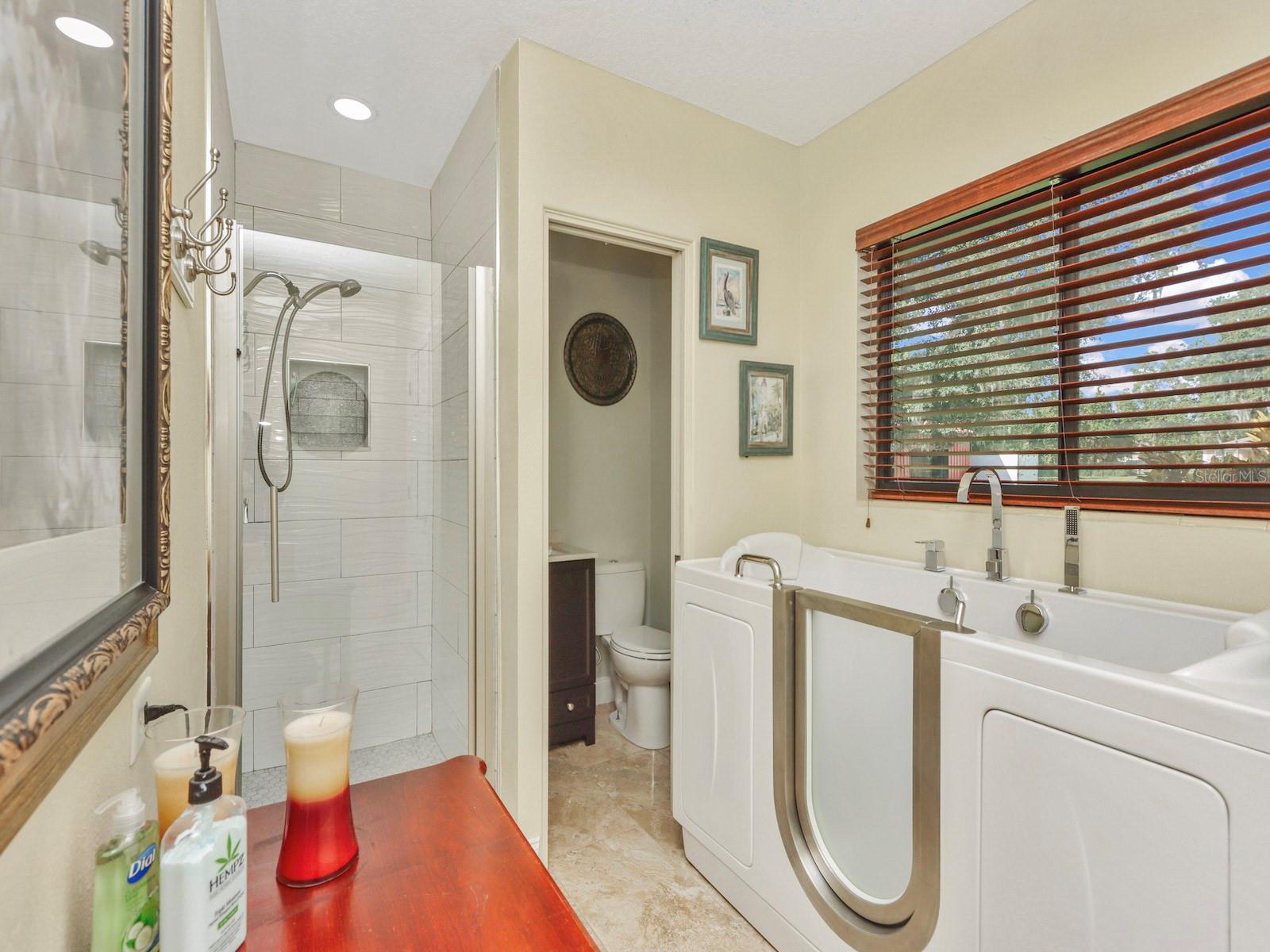 955 MANSFIELD RD, TAVARES, FL, 32778