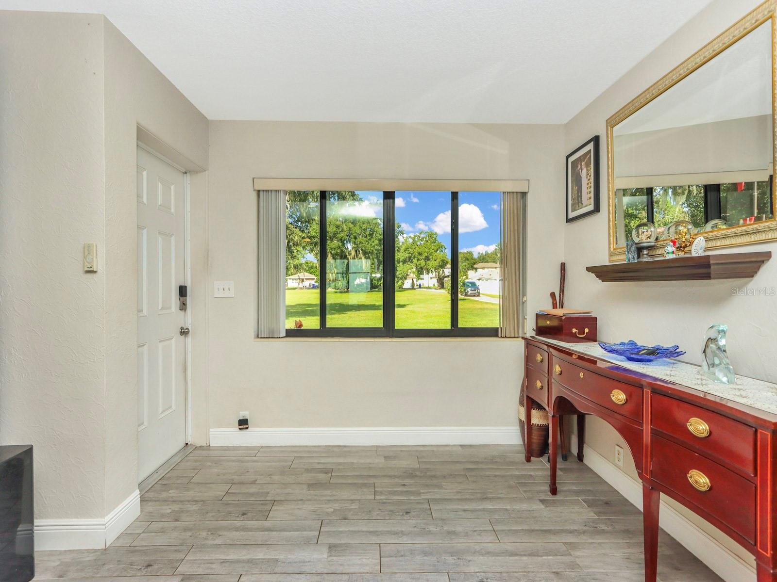 955 MANSFIELD RD, TAVARES, FL, 32778