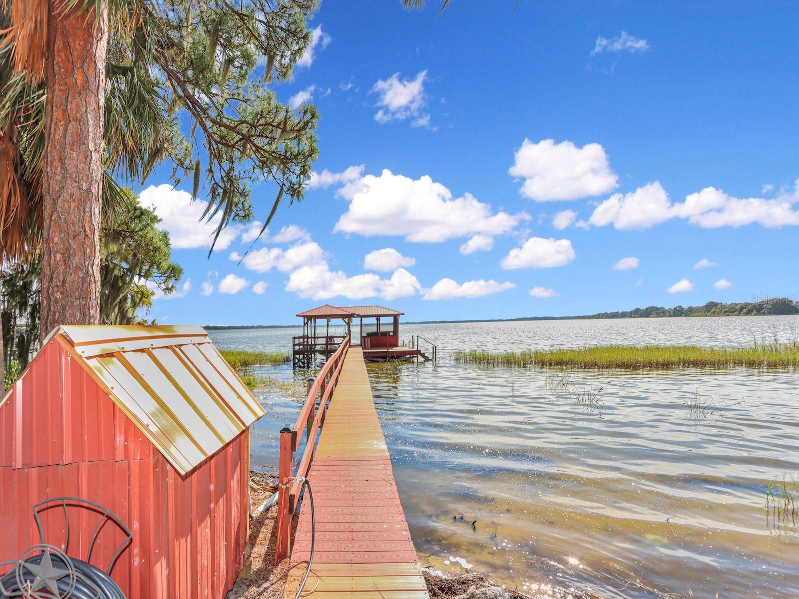 955 MANSFIELD RD, TAVARES, FL, 32778