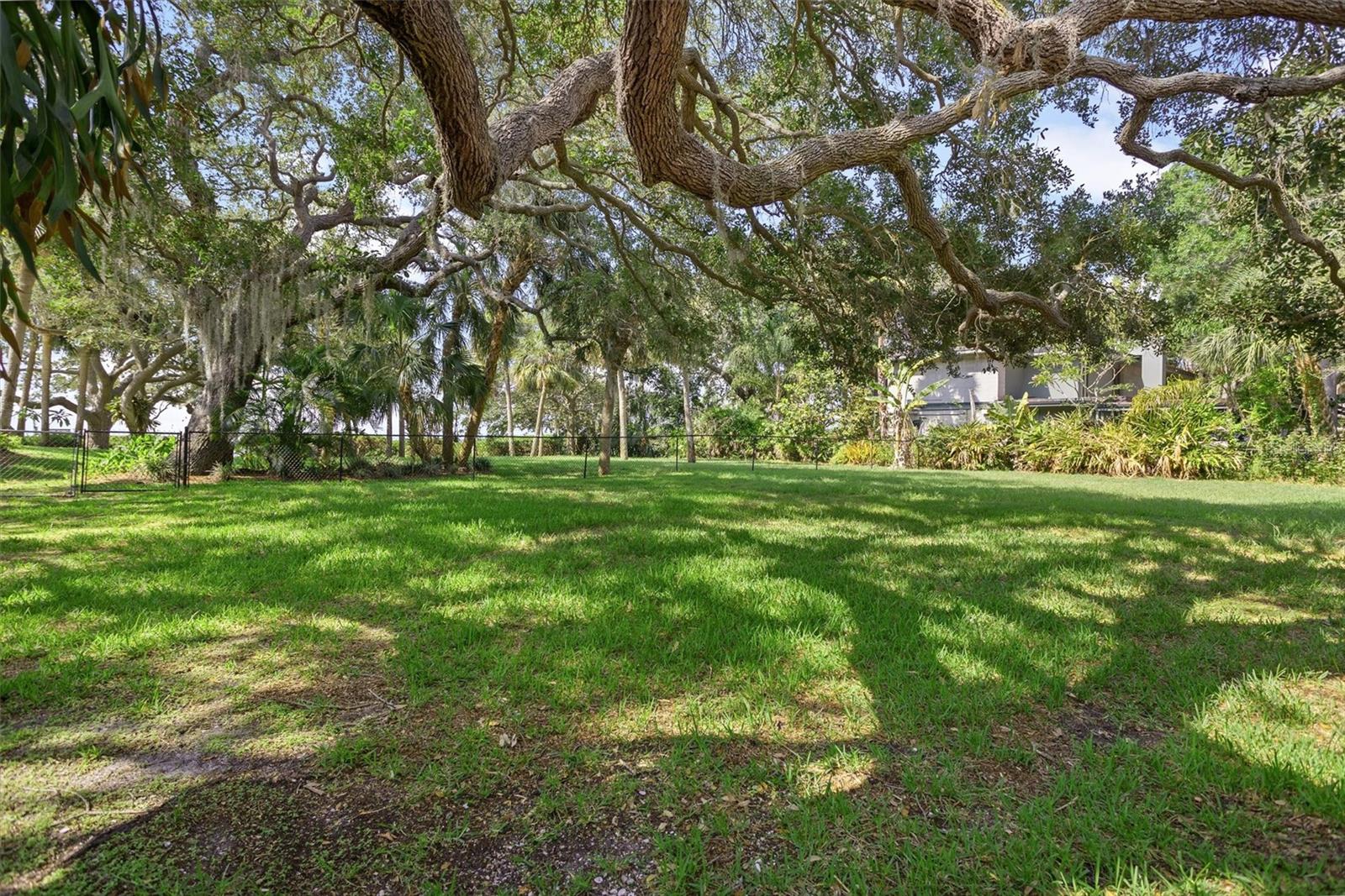 1130 FRIENDLY WAY S, ST PETERSBURG, FL, 33705