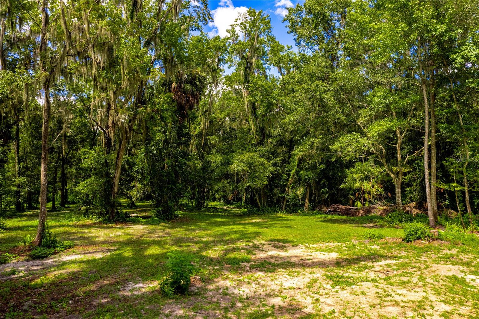 1525 PONCE DE LEON BLVD, BROOKSVILLE, FL, 34601