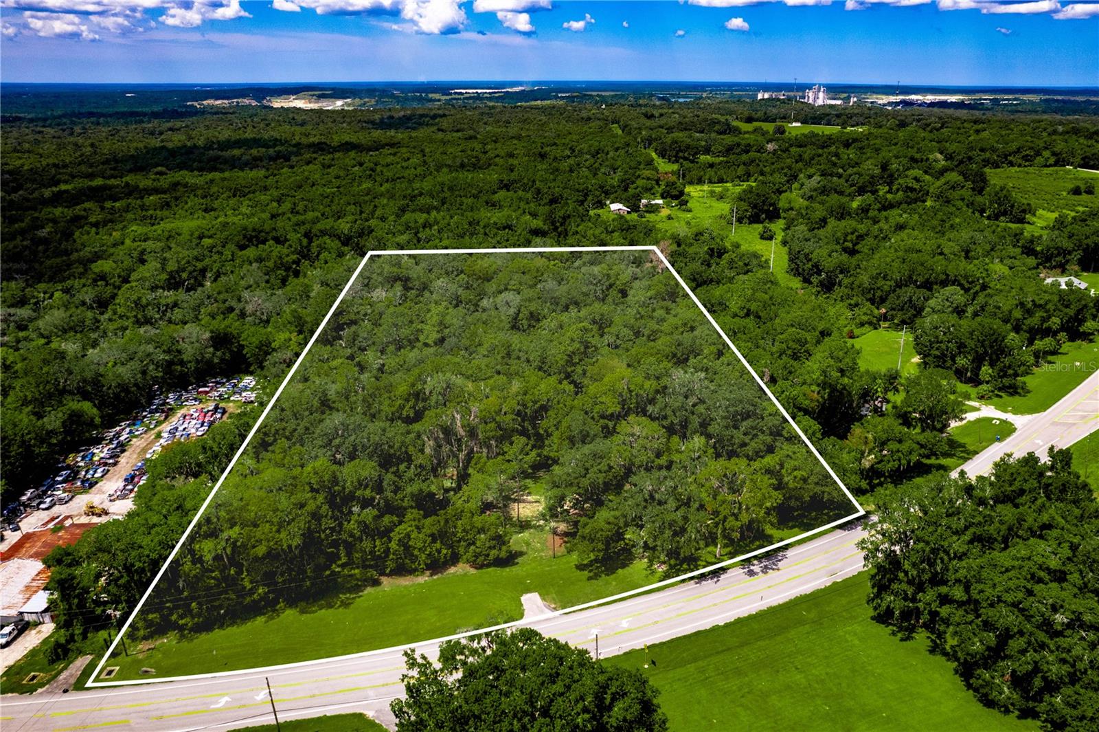1525 PONCE DE LEON BLVD, BROOKSVILLE, FL, 34601