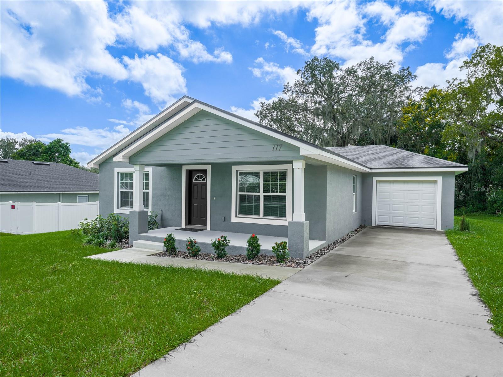 117 C ST, FROSTPROOF, FL, 33843