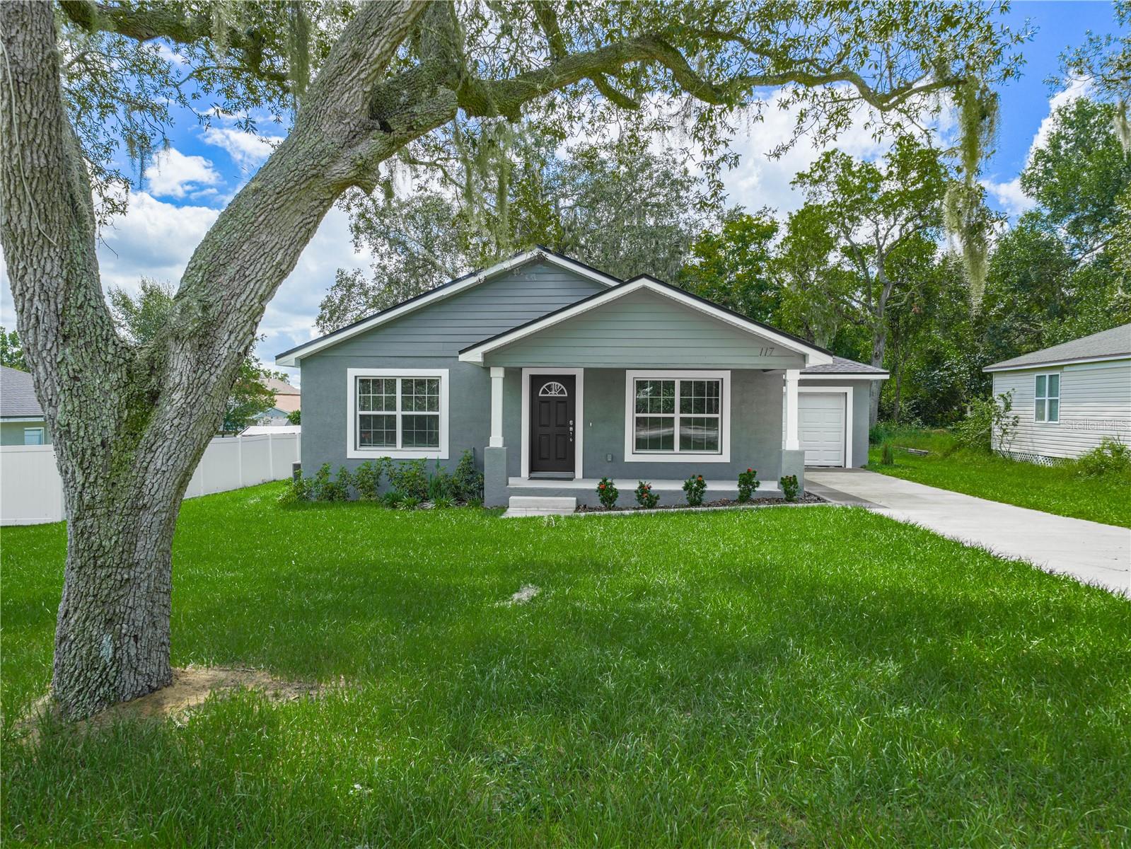 117 C ST, FROSTPROOF, FL, 33843