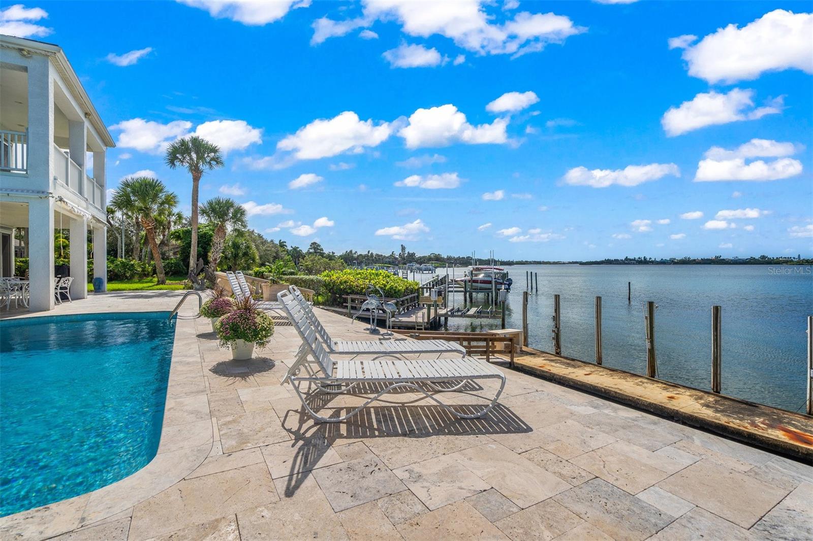 A4584688 Property Photo