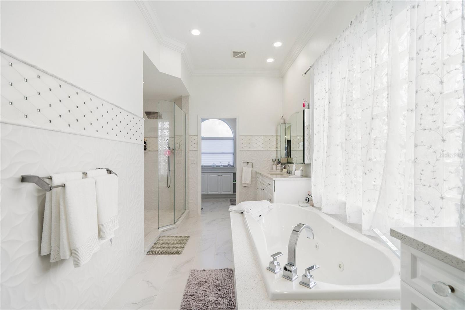 A4584688 Property Photo