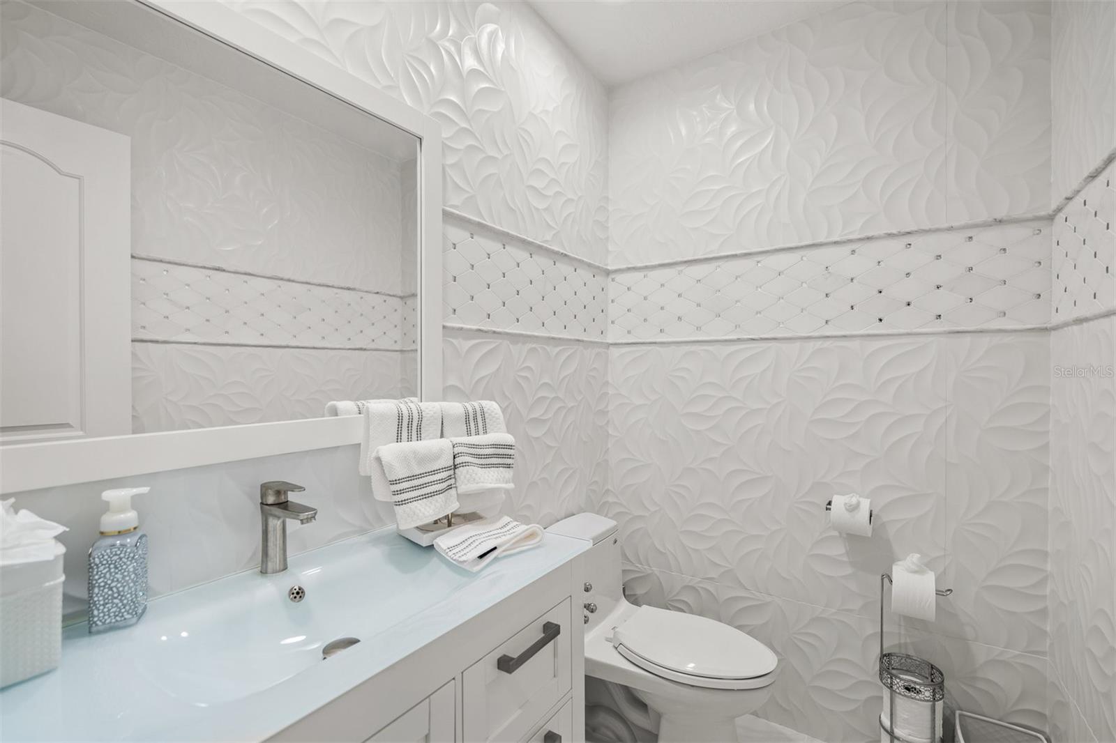 A4584688 Property Photo