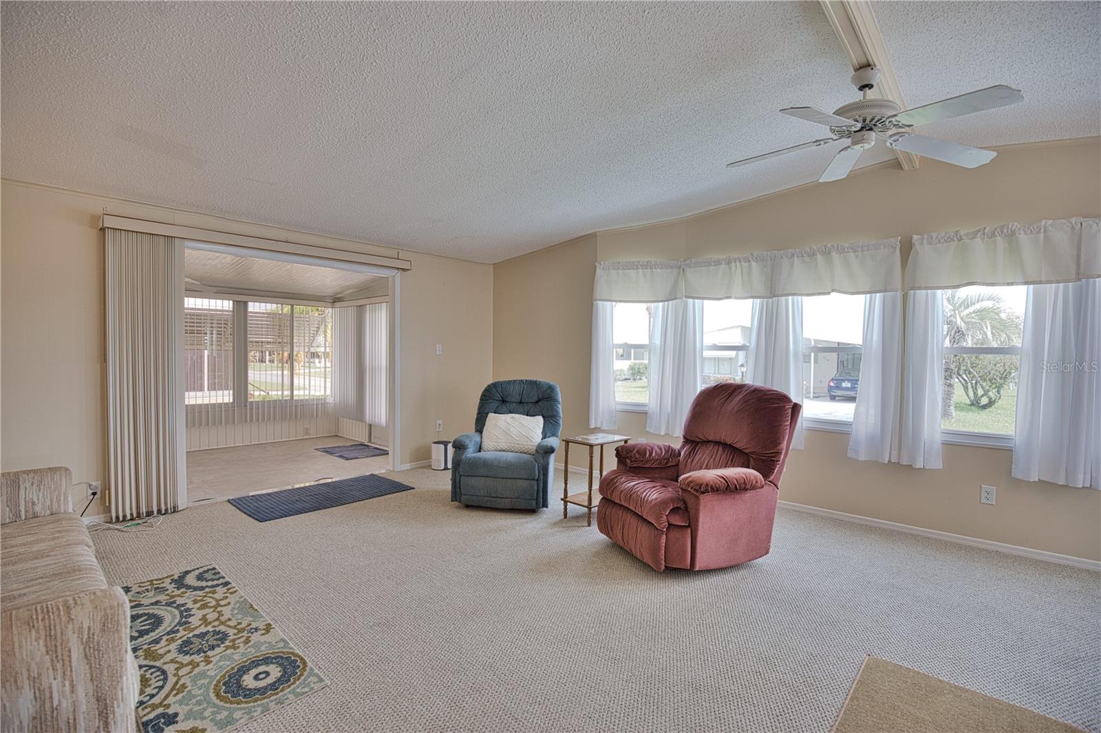 911 IGLESIA DR, NORTH PORT, FL, 34287