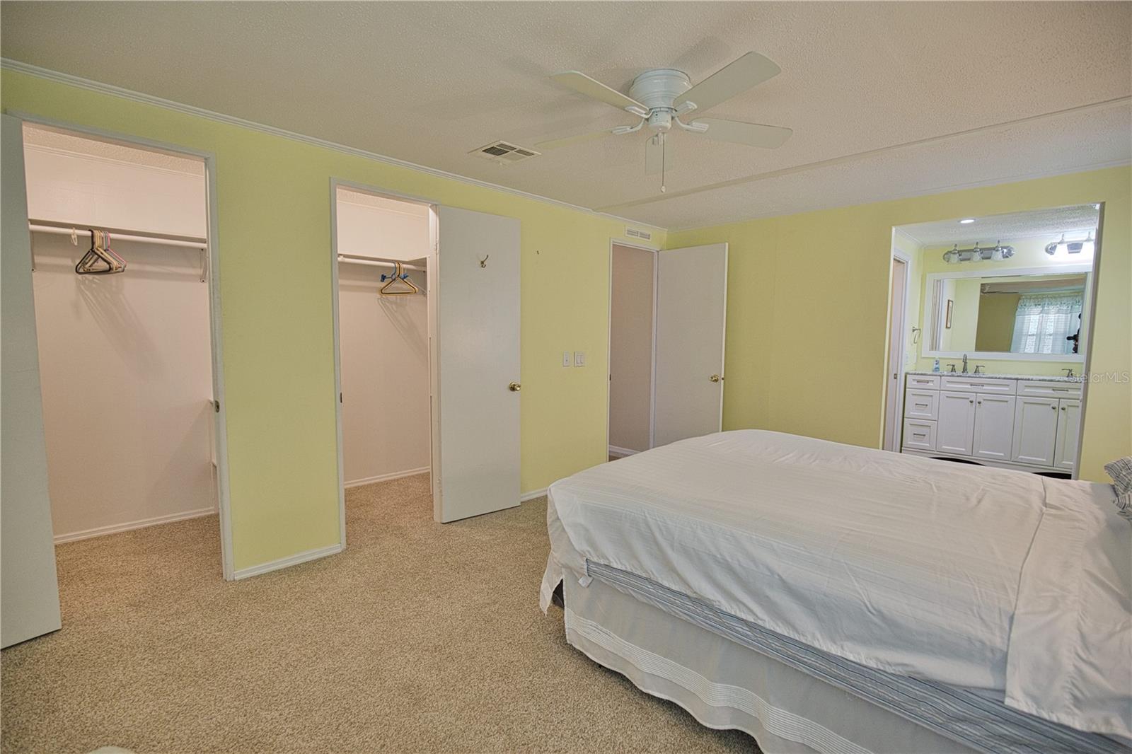 911 IGLESIA DR, NORTH PORT, FL, 34287
