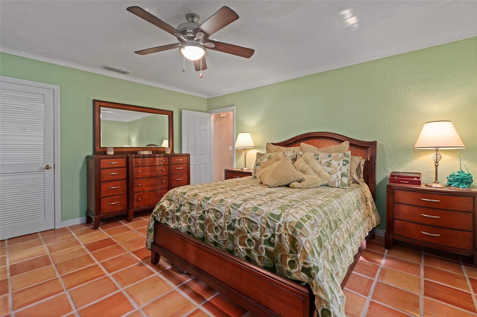 1713 NORTH DR, SARASOTA, FL, 34239