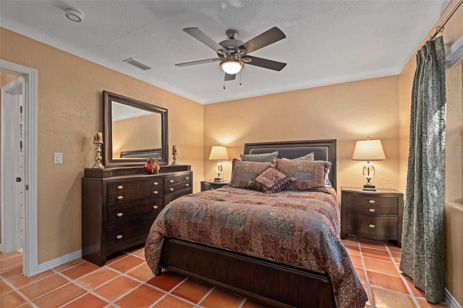 1713 NORTH DR, SARASOTA, FL, 34239