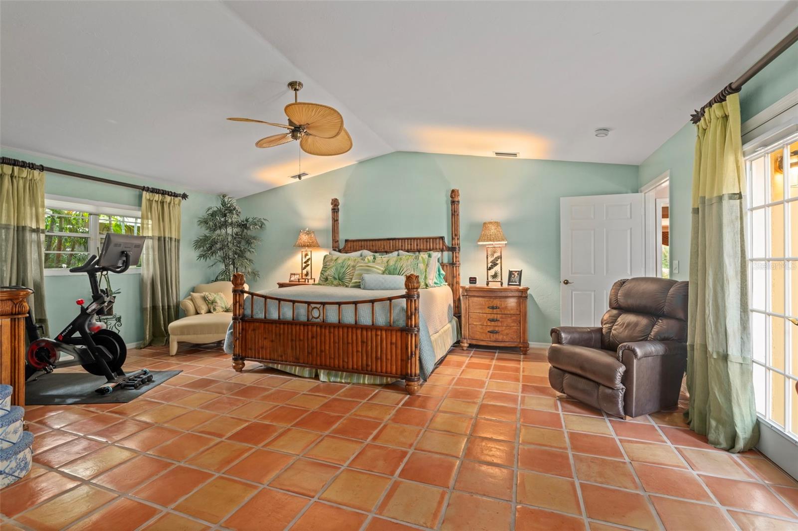 1713 NORTH DR, SARASOTA, FL, 34239
