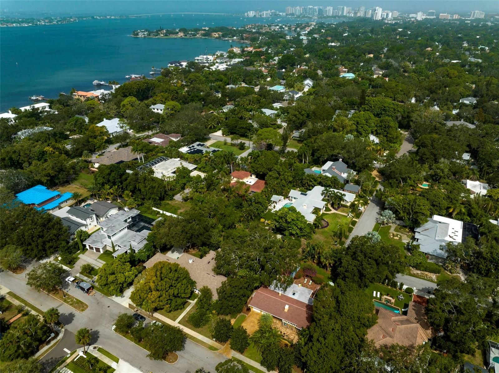 1713 NORTH DR, SARASOTA, FL, 34239