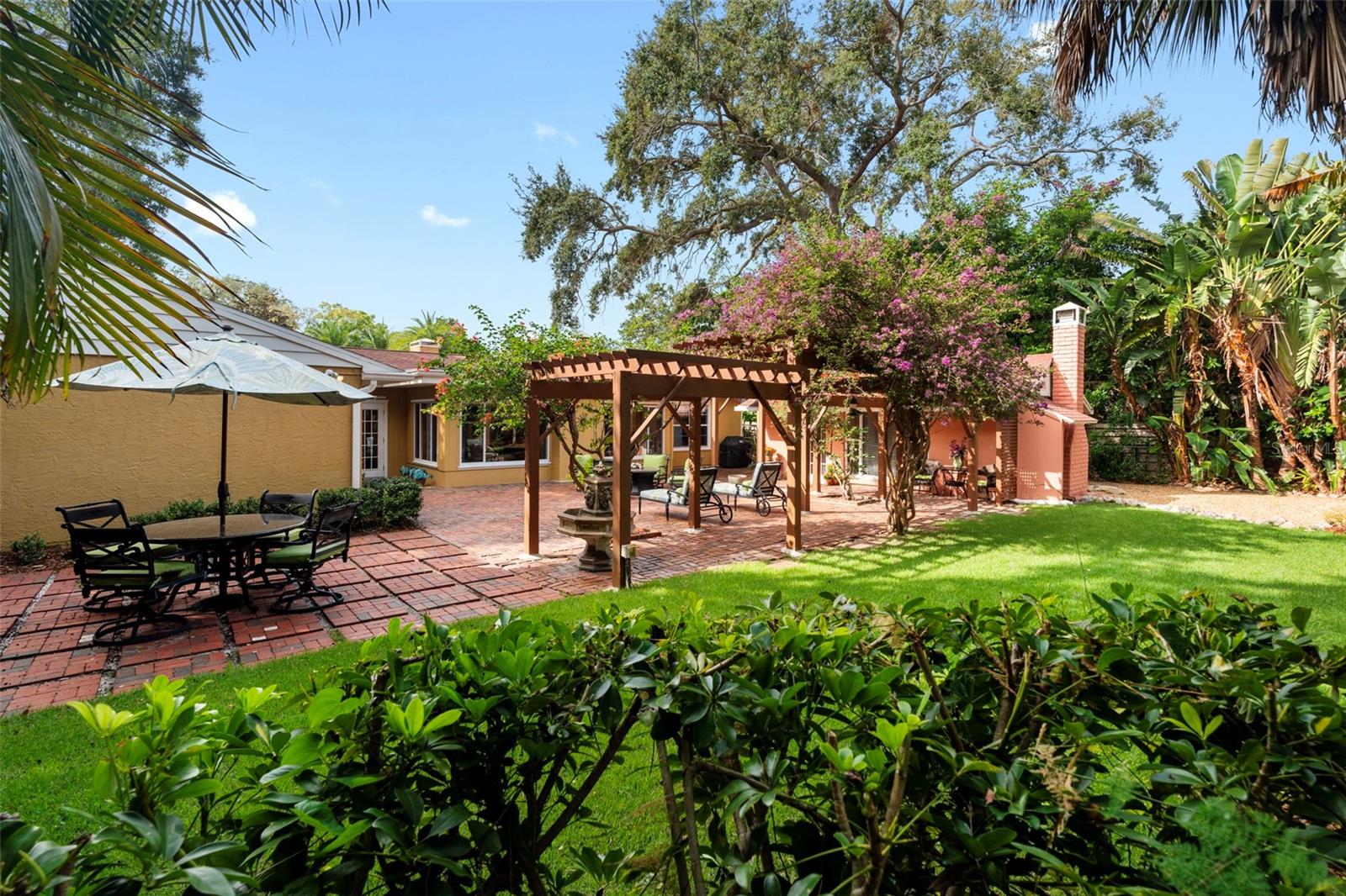 1713 NORTH DR, SARASOTA, FL, 34239