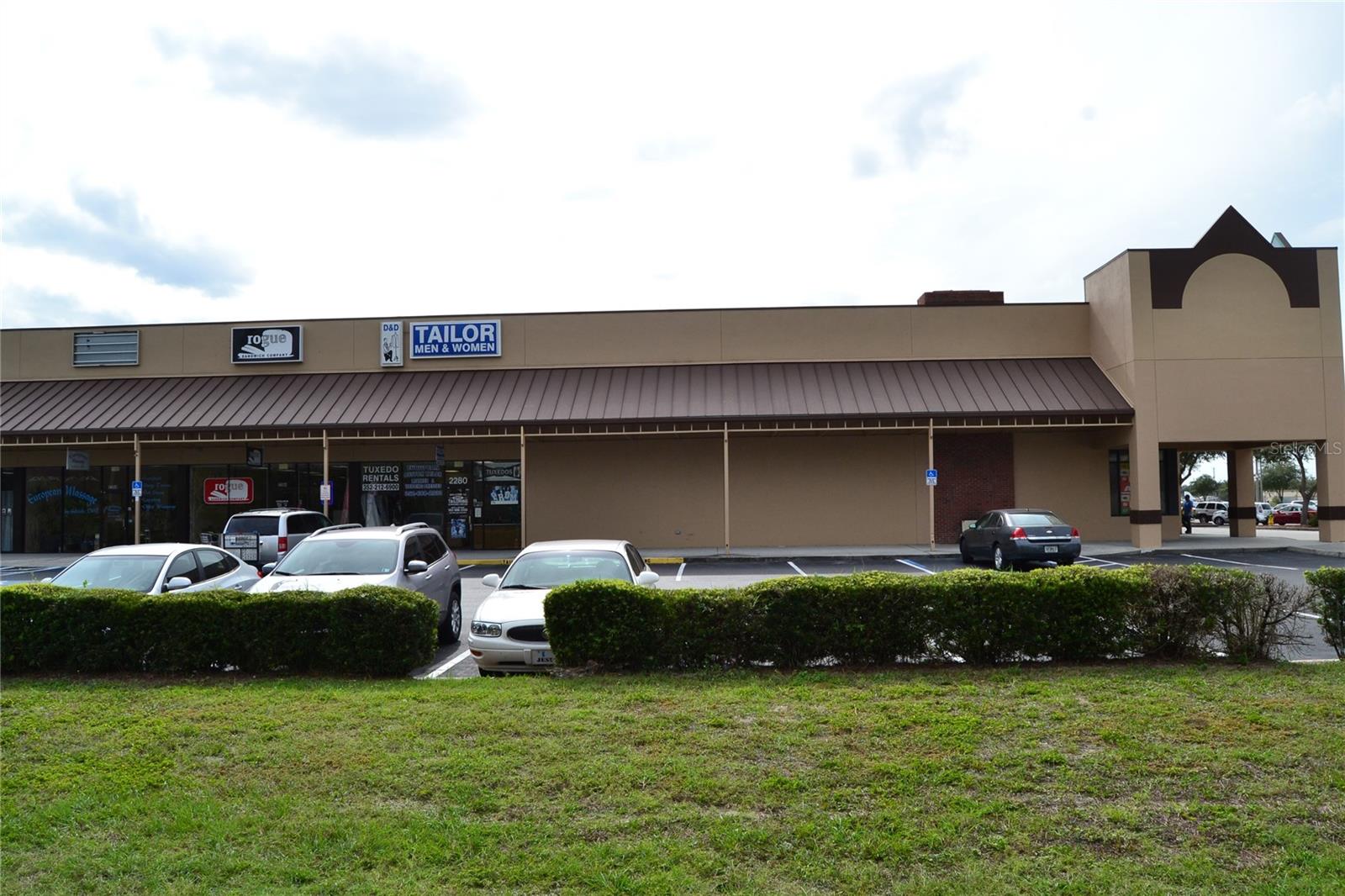 2292 COMMERCIAL WAY, SPRING HILL, FL, 34606