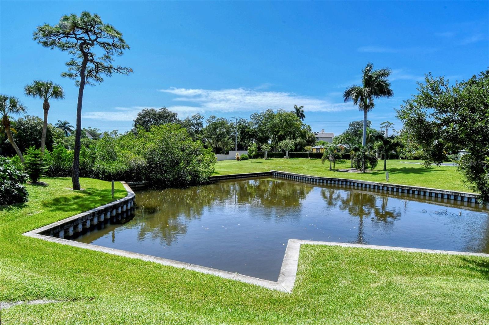 835 S OSPREY AVE #201, SARASOTA, FL, 34236